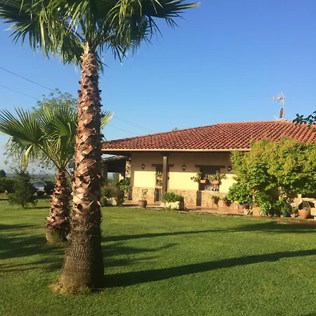 La Casa De Marta Сasa de vacaciones Madrigal de la Vera
